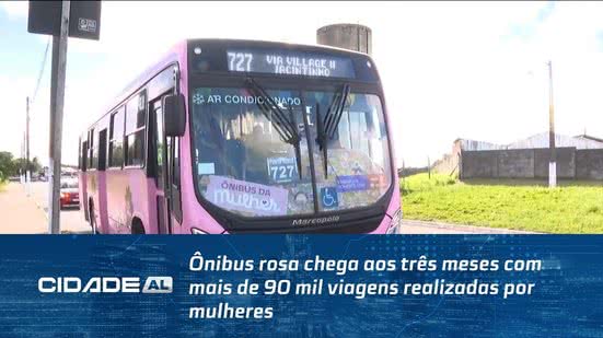 Ônibus rosa chega aos três meses com mais de 90 mil viagens realizadas por mulheres