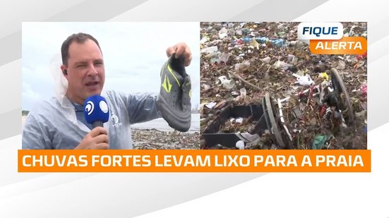 Chuvas fortes levam lixo para a praia da Avenida; cenas impressionam!🚨🌊