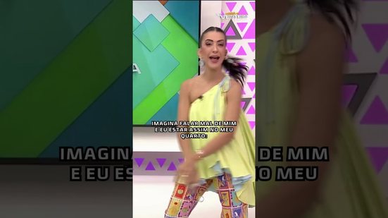 Debochada? Só um pouco 😎💃 #HoraDoVentura