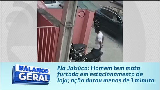 Na Jatiúca: Homem tem moto furtada em estacionamento de loja; ação durou menos de 1 minuto