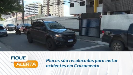 Problema Resolvido: Placas são recolocadas para evitar acidentes em Cruzamento na Ponta Verde