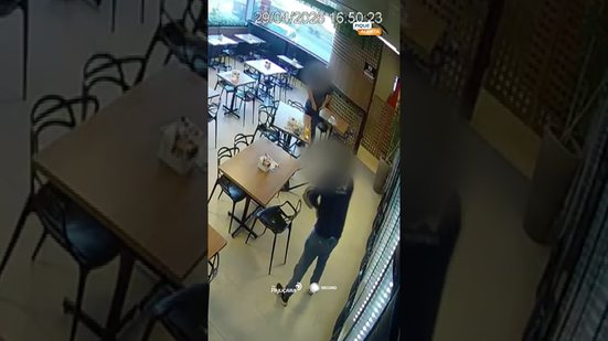 MOMENTO DE TENSÃO: confusão em conveniência termina em confronto #FiqueAlerta