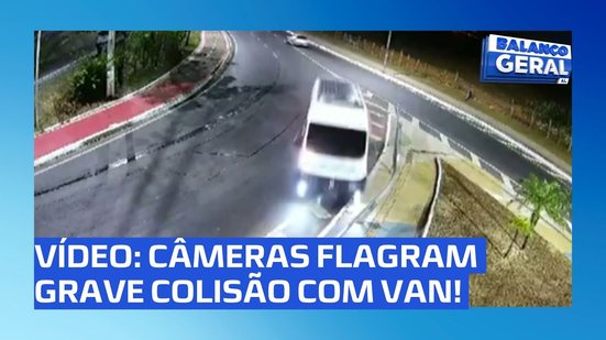 Câmeras registram acidente envolvendo van de transporte complementar no Barro Duro