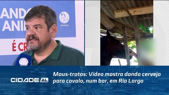 Maus-tratos: Vídeo mostra dando cerveja para cavalo, num bar, em Rio Largo