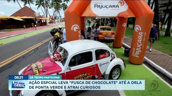 Ação especial leva ''Fusca de Chocolate'' até a orla de Ponta Verde e atrai curiosos