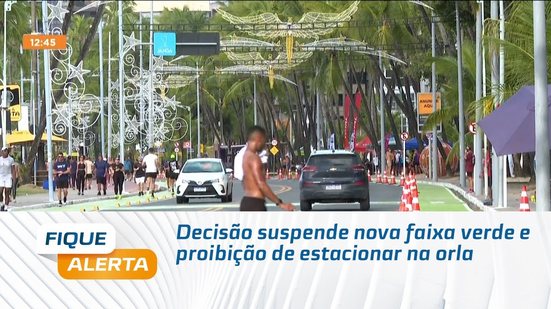 Decisão suspende nova faixa verde e proibição de estacionar na orla