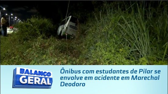 Ônibus com estudantes de Pilar se envolve em acidente em Marechal Deodoro