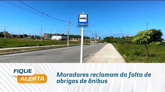 Moradores reclamam da falta de abrigos de ônibus