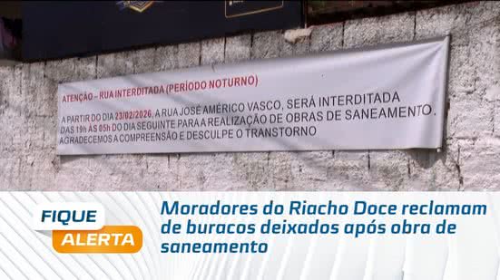 Moradores do Riacho Doce reclamam de buracos deixados após obra de saneamento