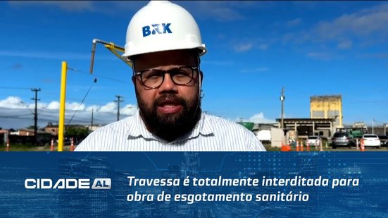 Travessa é totalmente interditada para obra de esgotamento sanitário na Jatiúca