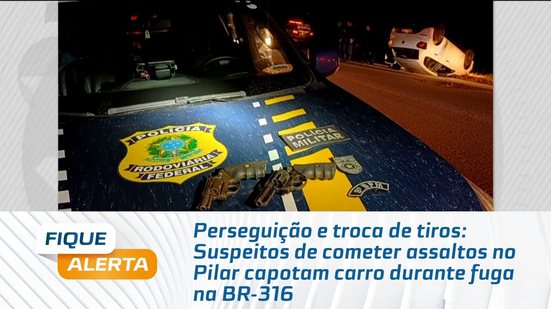 Suspeitos de cometer assaltos no Pilar capotam carro durante fuga na BR-316