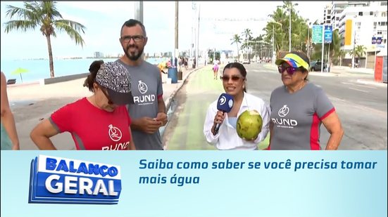 Saiba como saber se você precisa tomar mais água