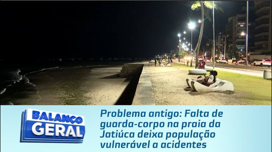 Problema antigo: Falta de guarda-corpo na praia da Jatiúca deixa população vulnerável a acidentes