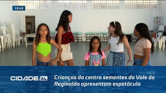 "Pluft, O Fantasminha": Crianças do centro sementes do Vale do Reginaldo apresentam espetáculo