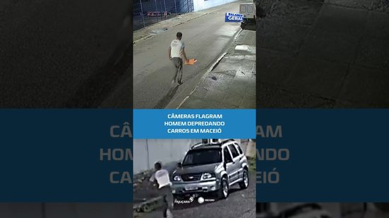 ⚠️ Flagrante: homem destrói carros estacionados na rua #BalançoGeralAL
