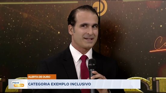 🏆FIQUE ALERTA DE OURO 2025 | exemplo inclusivo com audiência feita na calçada