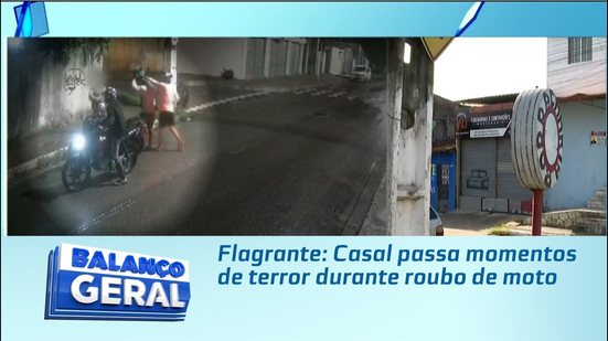 Flagrante: Casal passa momentos de terror durante roubo de moto