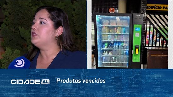 Máquina de lanches de uma faculdade é interditada pela Vigilância Sanitária
