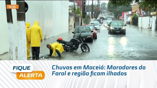 Chuvas em Maceió: Moradores do Farol e região ficam ilhados