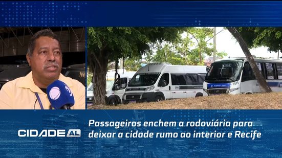 Passageiros enchem a rodoviária para deixar a cidade rumo ao interior e Recife