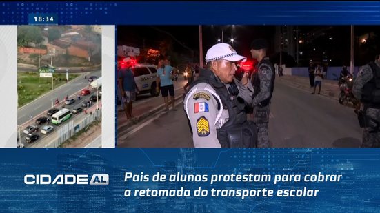 Pais de alunos protestam para cobrar a retomada do transporte escolar