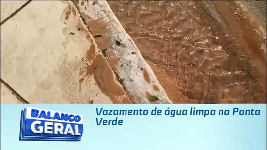 Vazamento de água limpa na Ponta Verde