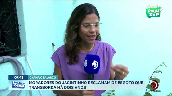 Moradores do Jacintinho reclamam de esgoto que transborda há meses