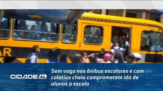 Sem vaga nos ônibus escolares e com coletivo cheio comprometem ida de alunos à escola