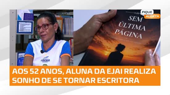 📚 Nunca é tarde! Aos 52 anos, aluna da EJAI realiza sonho e publica primeiro livro