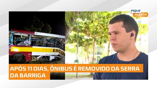Ônibus é removido após 11 dias de trabalho na Serra da Barriga, em União dos Palmares