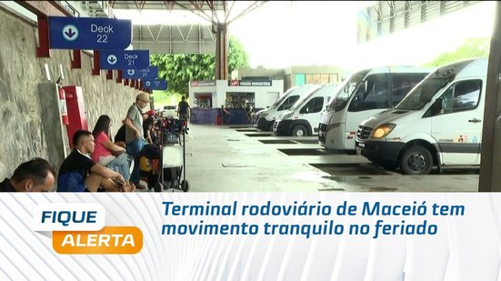 Terminal rodoviário de Maceió tem movimento tranquilo no feriado