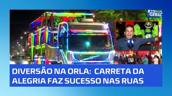 CARRETA DA ALEGRIA: atração atrai turistas e moradores de Maceió com passeio na orla da capital