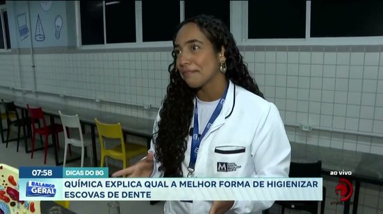 Química explica qual a melhor forma de higienizar escovas de dente