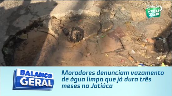 Moradores denunciam vazamento de água limpa que já dura três meses na Jatiúca