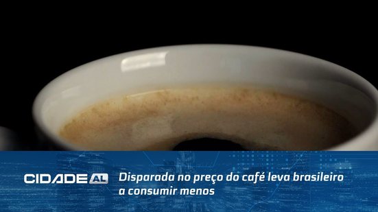 Disparada no preço do café leva brasileiro a consumir menos