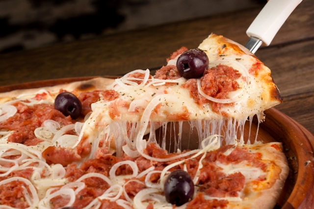 Pizza, uma paixão brasileira. Foto de Cadu Primola da pizza da Sabetelli é uma tentação