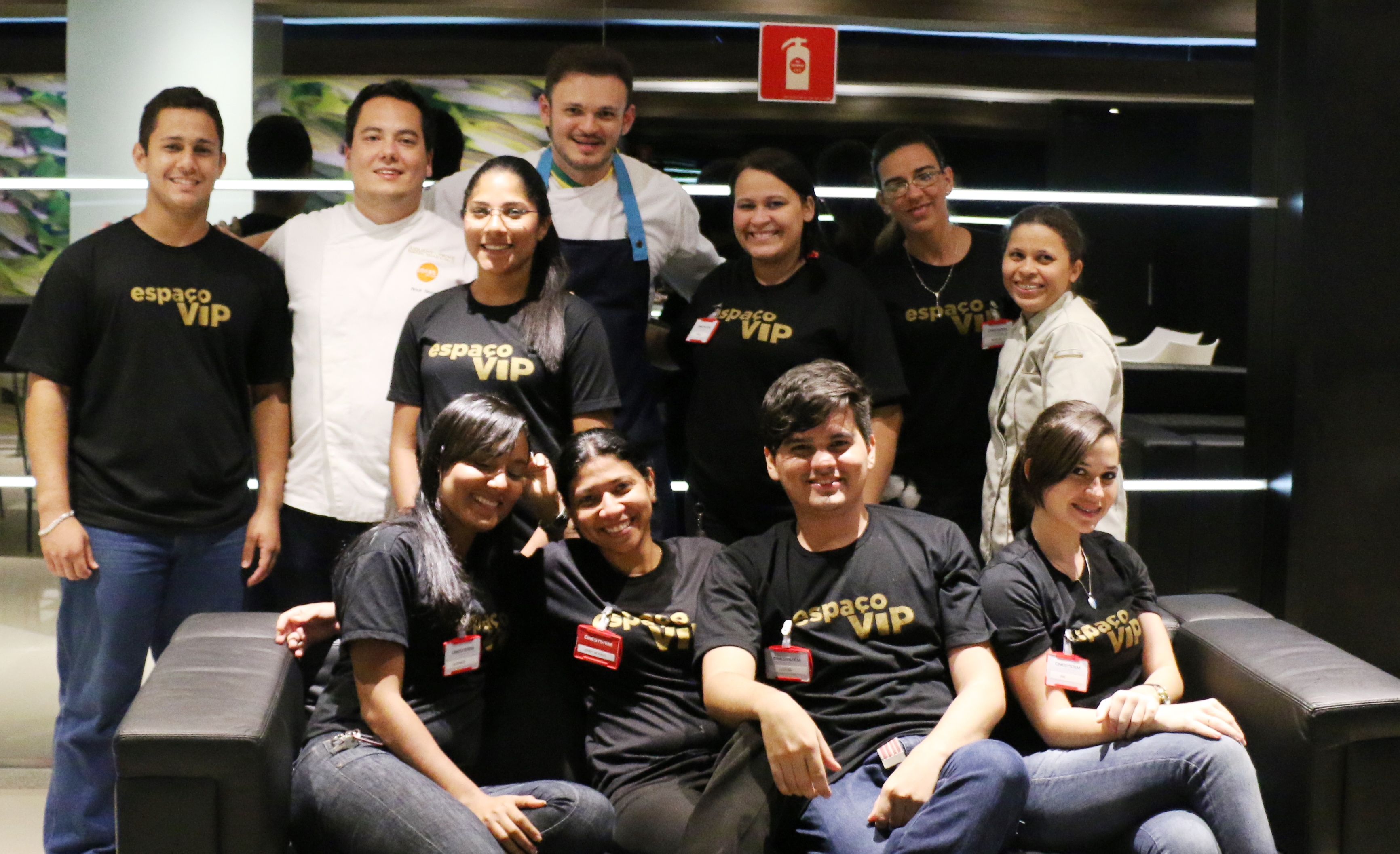 Equipe do Jantar em Cartaz” do Cinesystem, no Parque Shopping