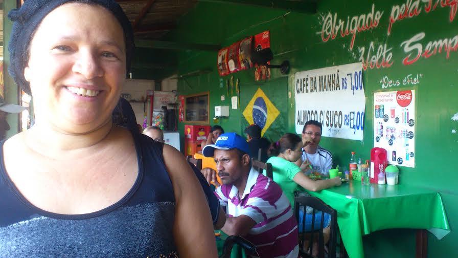 A Silvia, dona da melhor feijoada na Feira de Caruaru
