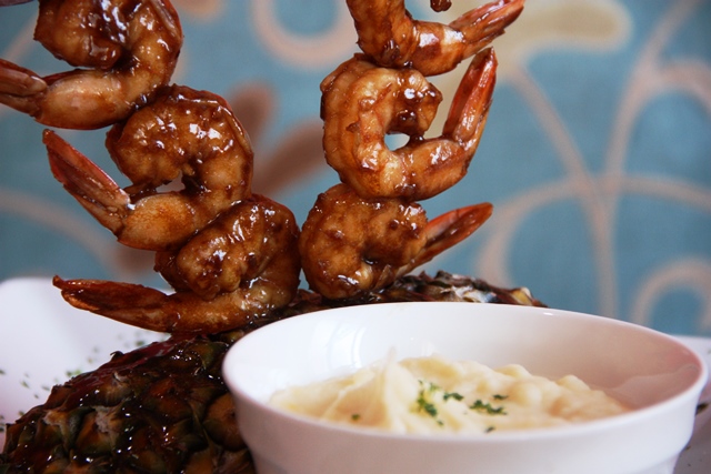 Camarão com sabor oriental e o fantástico purê de batata doce