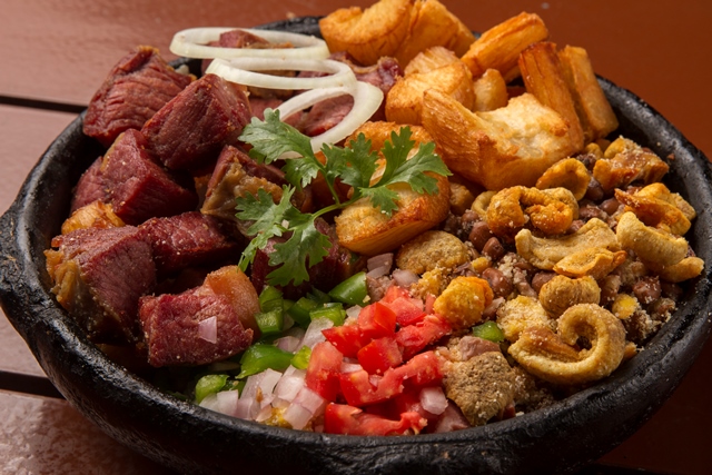 Carne de sol completa no Restaurante Parada de Taipas