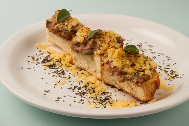 Seletta Saladeria:Bruschetta integral de cogumelo