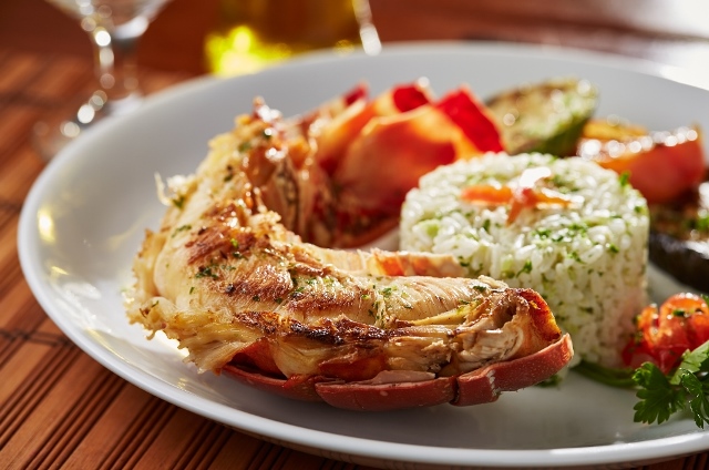 Lagosta Terra E Mar por Silvaneide