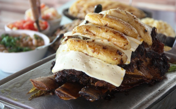 Costela de três ripas recheada da churrascaria O costelão, o mais acessado de setembro