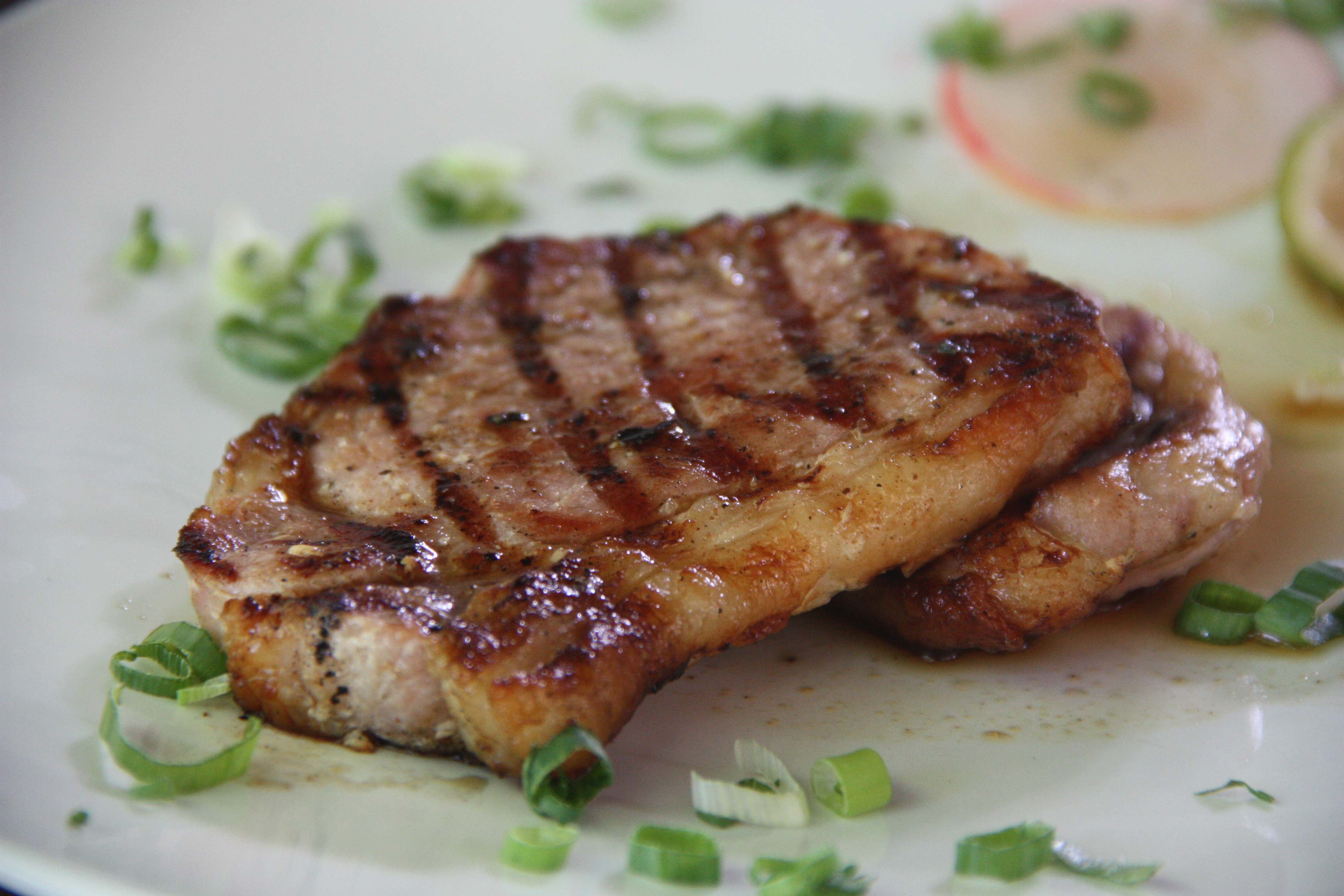 Bisteca suína combina com feijoada