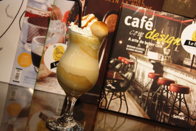 Frapucinno Le Brulé , inesquecível e ainda vem com brigadeiro