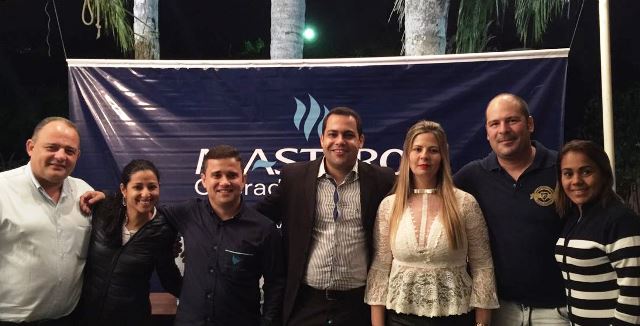 Equipe divulgando os destinos de Alagoas em Caruaru: Márcio (Hotel Jatiuca), Sheyla (Masterop), Diogo (Maceió Atlantic Suítes), Endrigo ( Maceió Mar Hotel), Carol (Masterop), Neto Feitosa (Réveillon Celebration) e Adriana (Hotéis Ponta Verde)