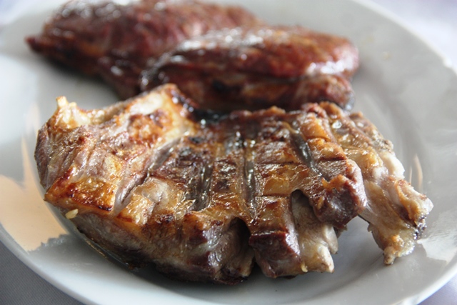 Bode grelhado do Bar da Perua