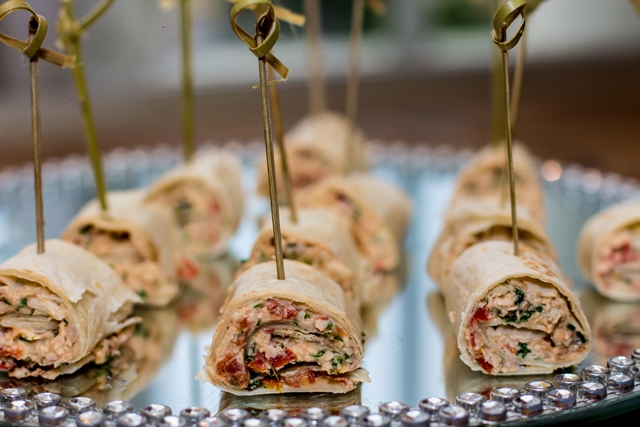 Mais criação do chef Thiago: Wrap de Cream Cheese, Tomate Seco e Rúcula