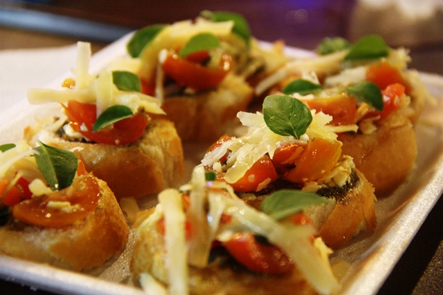 Para quem não curte comida alemã pode optar pelas bruchettas