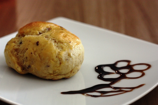 Salgadinho feito com 80% de batata doce com recheio de queijo ou carne